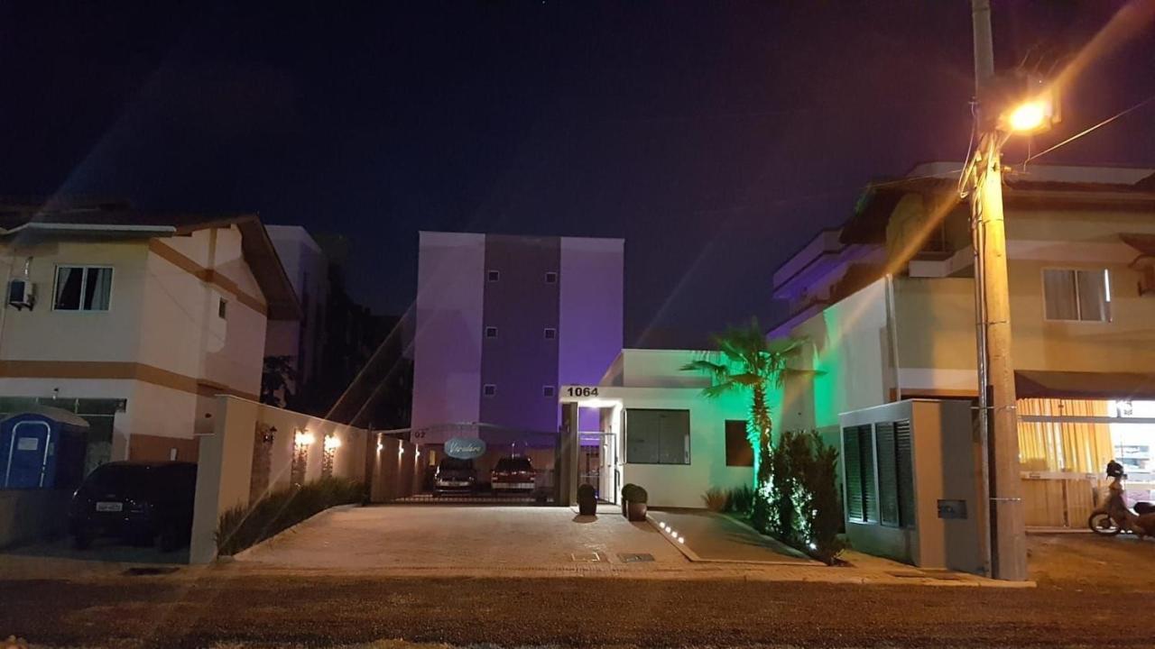 Var-101A Dpto Amplio En Condominio Cerrado Con Piscina Bombinhas Ngoại thất bức ảnh